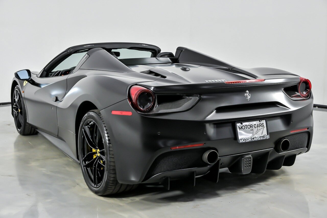 Used 2016 Ferrari 488 Spider RWD image 10