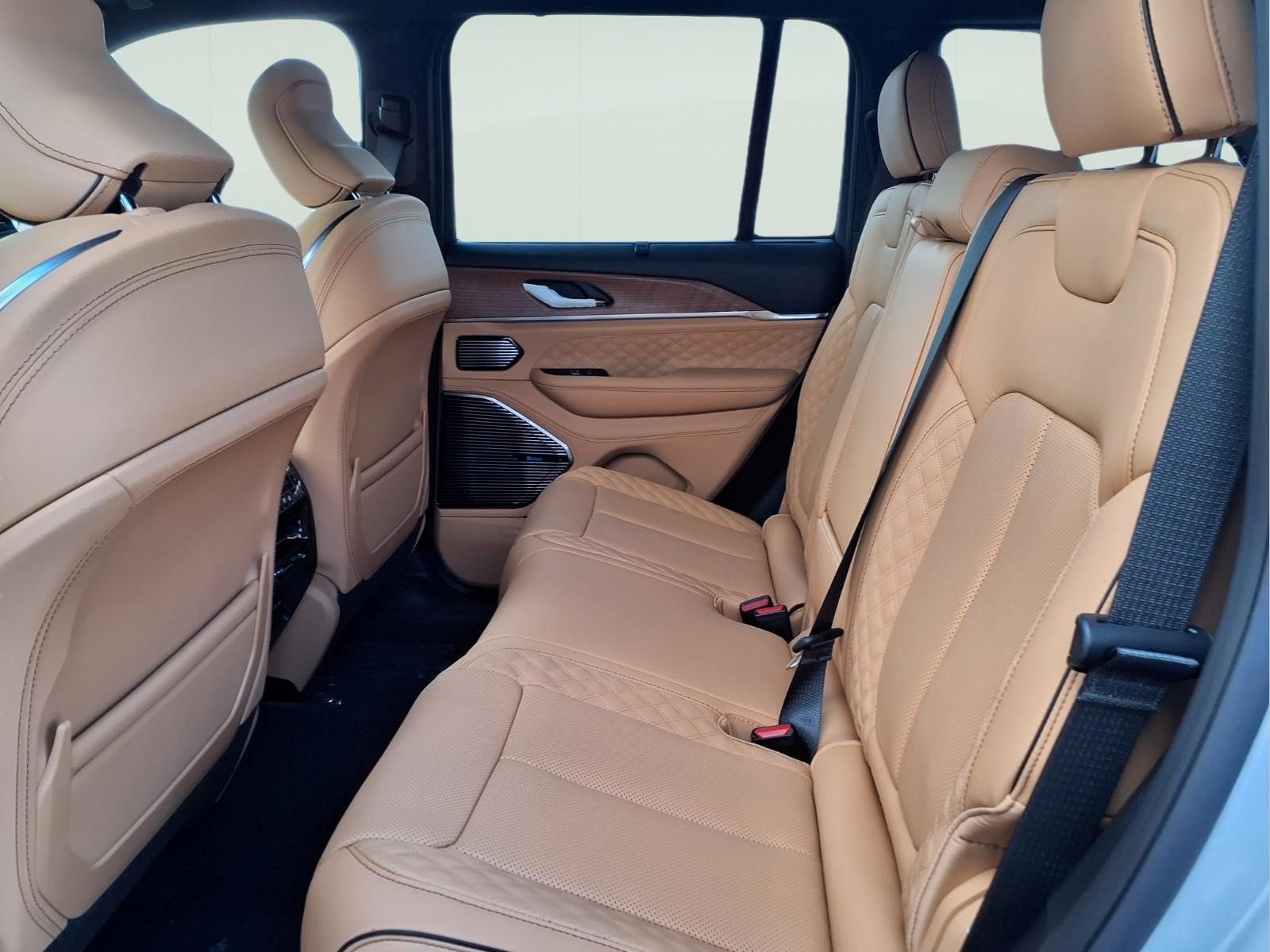 New 2026 Jeep Grand Cherokee Summit AWD/4WD image 11
