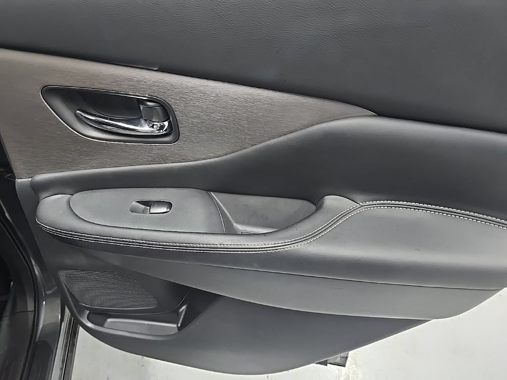 Used 2023 Nissan Murano SV w/ Cargo Package AWD/4WD image 22
