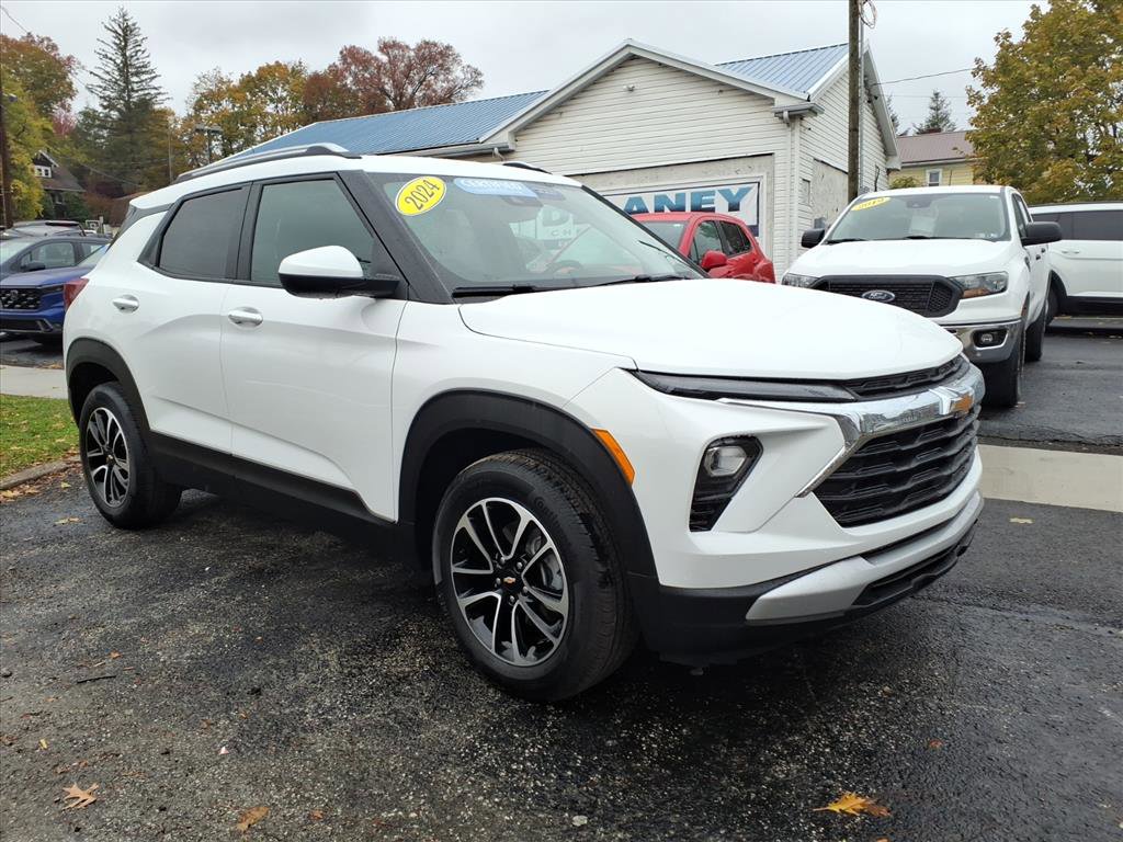 Certified 2024 Chevrolet TrailBlazer LT w/ Convenience Package