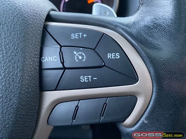 Used 2015 Jeep Grand Cherokee Limited w/ Luxury Group II image 20