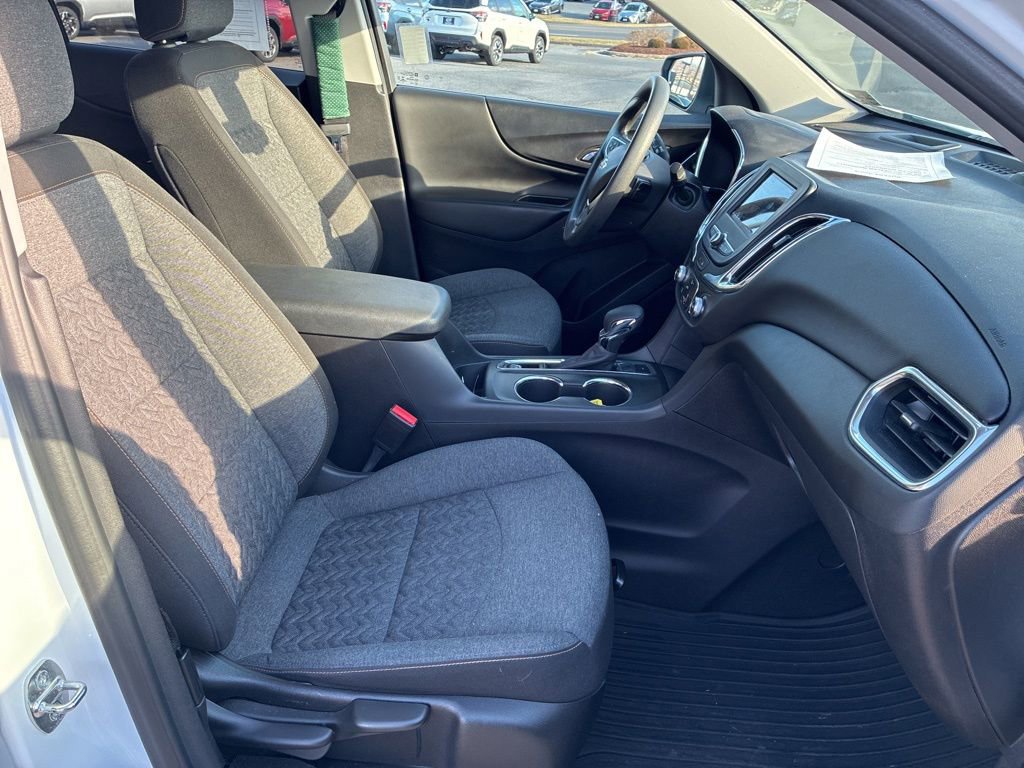 Used 2022 Chevrolet Equinox LT image 19