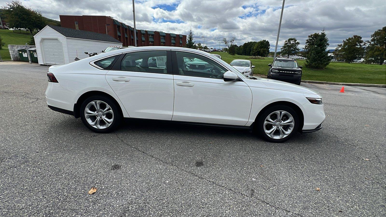 Used 2024 Honda Accord LX image 3