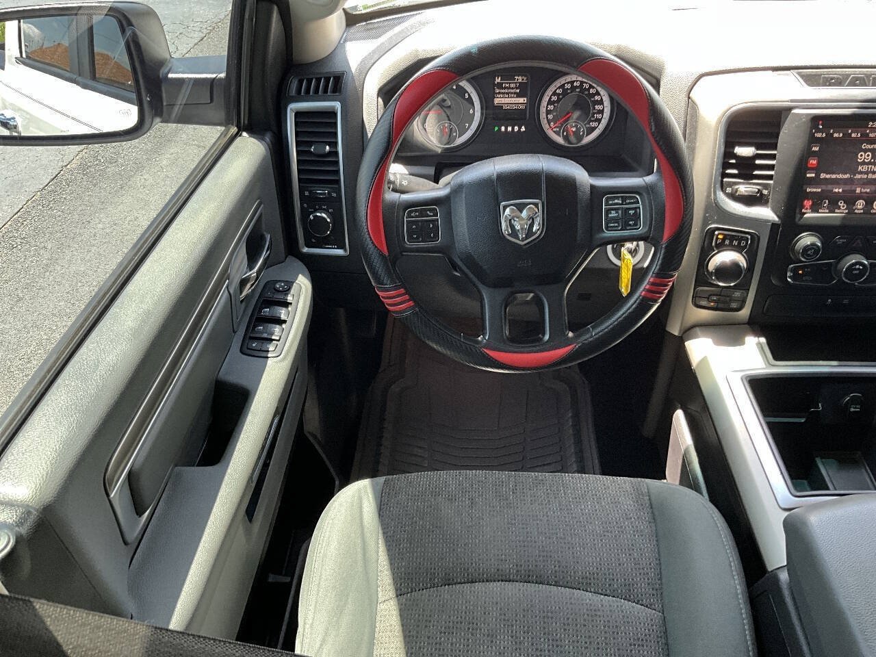 Used 2014 RAM 1500 Classic SLT w/ Remote Start & Security Group AWD/4WD image 15