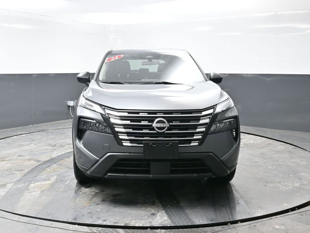 Used 2024 Nissan Rogue S image 7