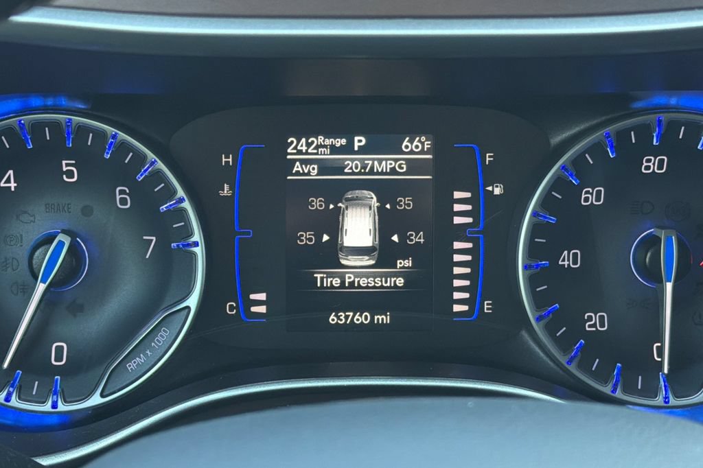 Used 2023 Chrysler Voyager LX FWD image 23