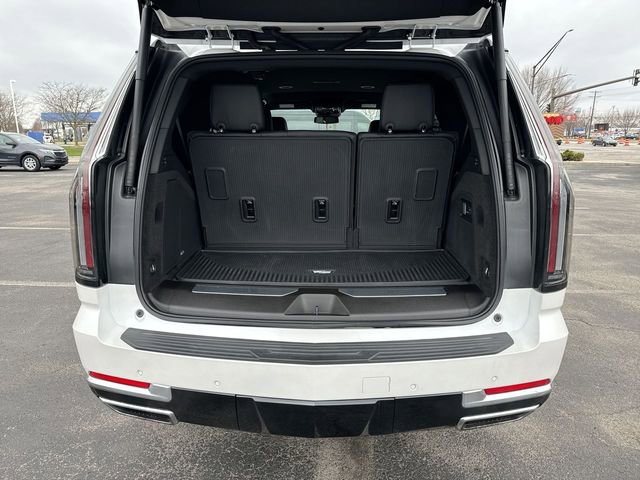 Used 2025 Cadillac Escalade Luxury image 25