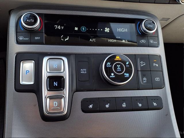 Used 2024 Hyundai Palisade Calligraphy image 21