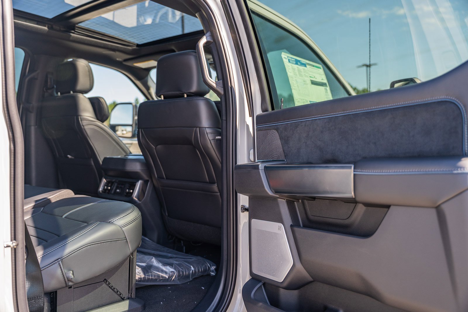 New 2025 Ford F250 Platinum image 18