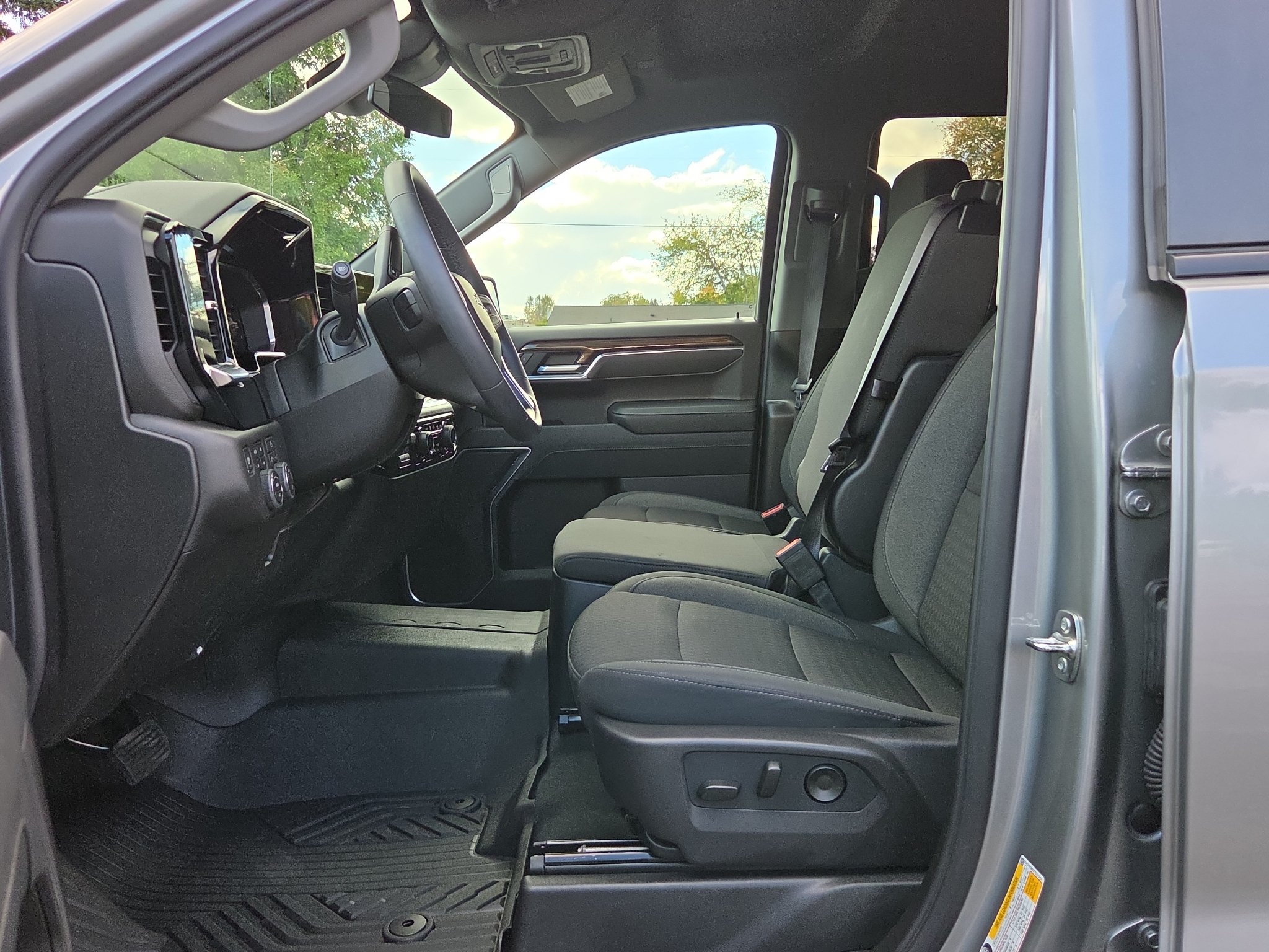 Used 2026 Chevrolet Silverado 1500 LT w/ All Star Edition Plus AWD/4WD image 16