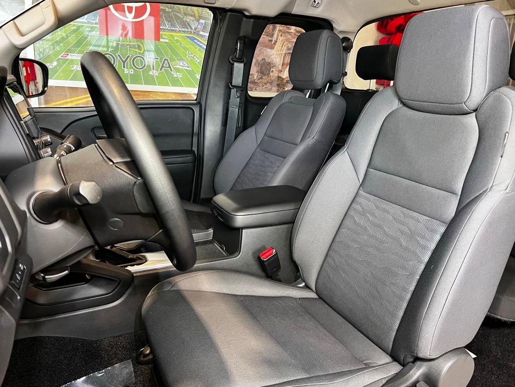 Used 2025 Nissan Frontier S image 17