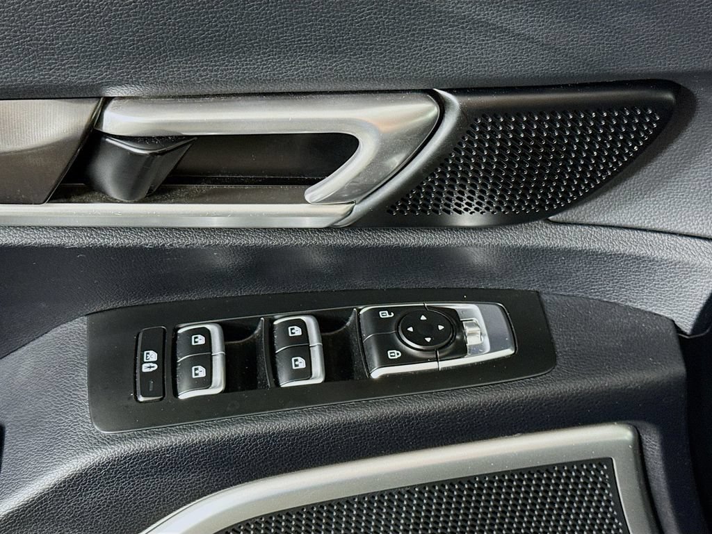 Used 2023 Kia Telluride S AWD/4WD image 23
