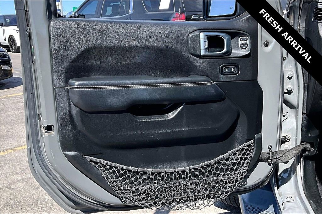 Used 2020 Jeep Wrangler Unlimited Sahara image 19