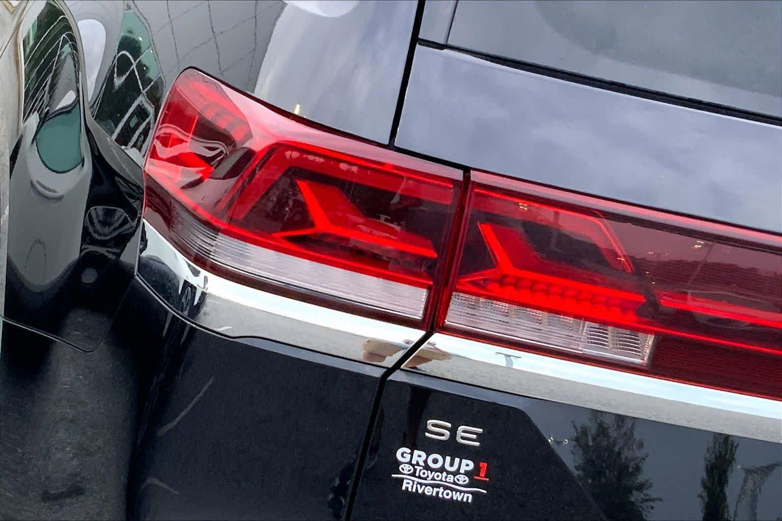 Used 2025 Volkswagen Atlas SE FWD image 25