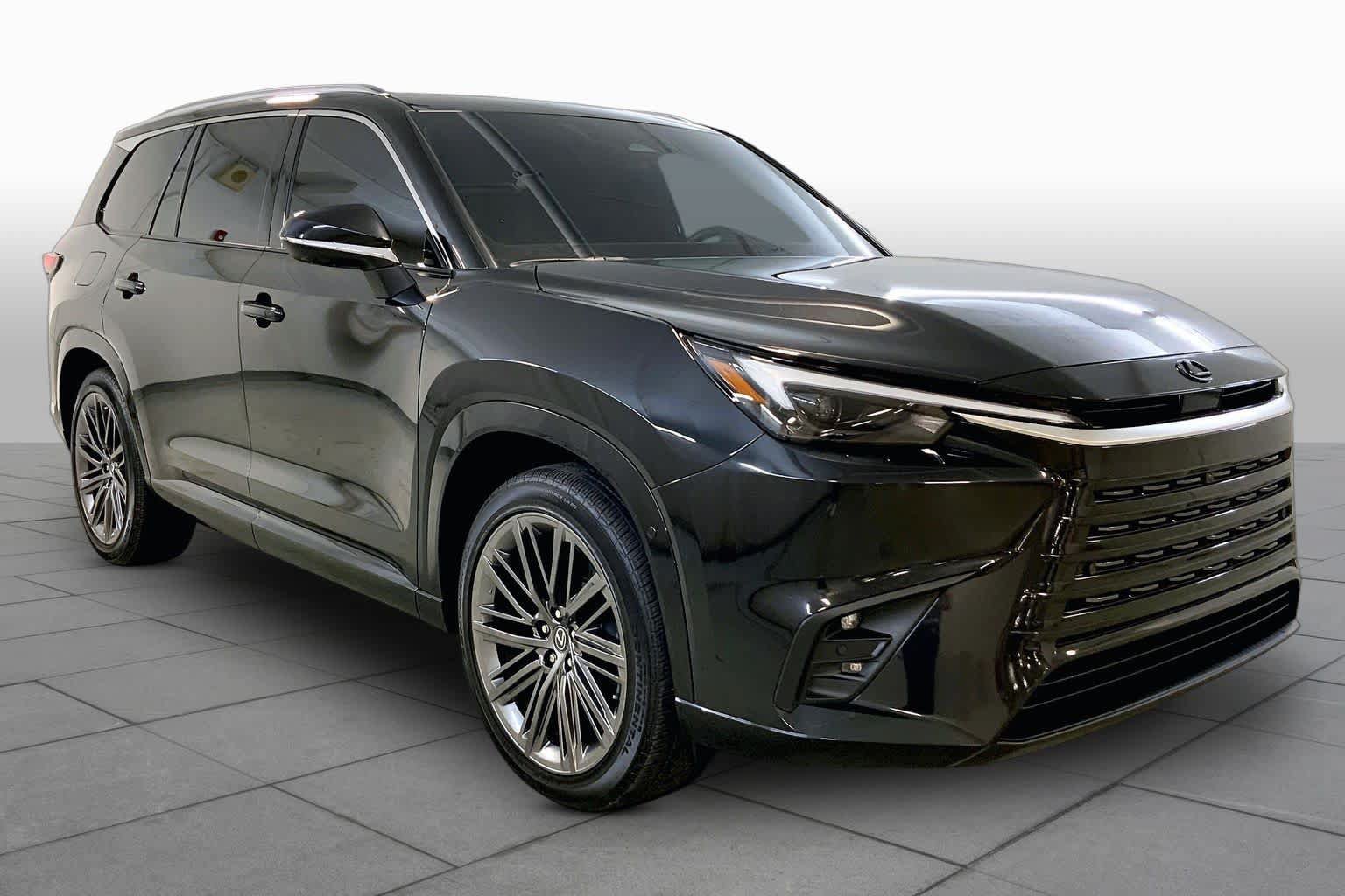 Used 2025 Lexus TX 550h AWD Plug-In Hybrid image 2