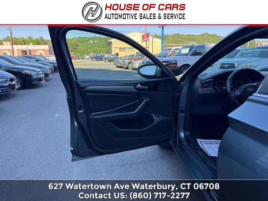 Used 2019 Volkswagen Jetta R-Line FWD image 18