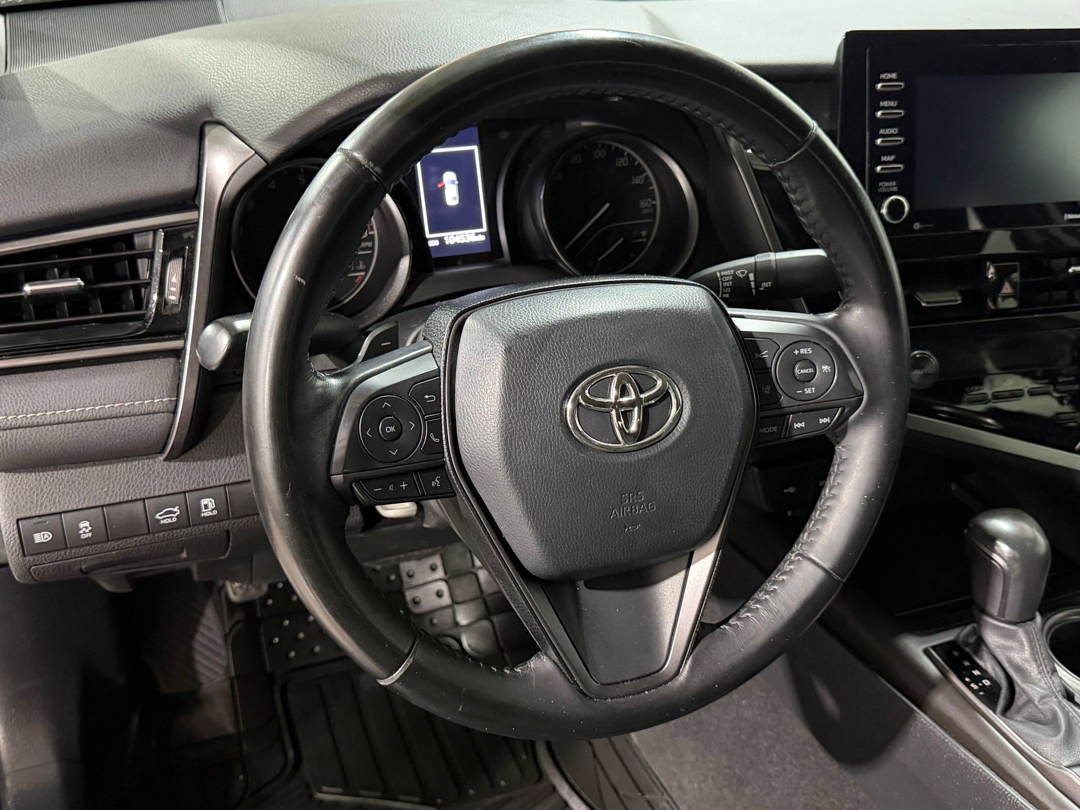 Used 2021 Toyota Camry SE image 4