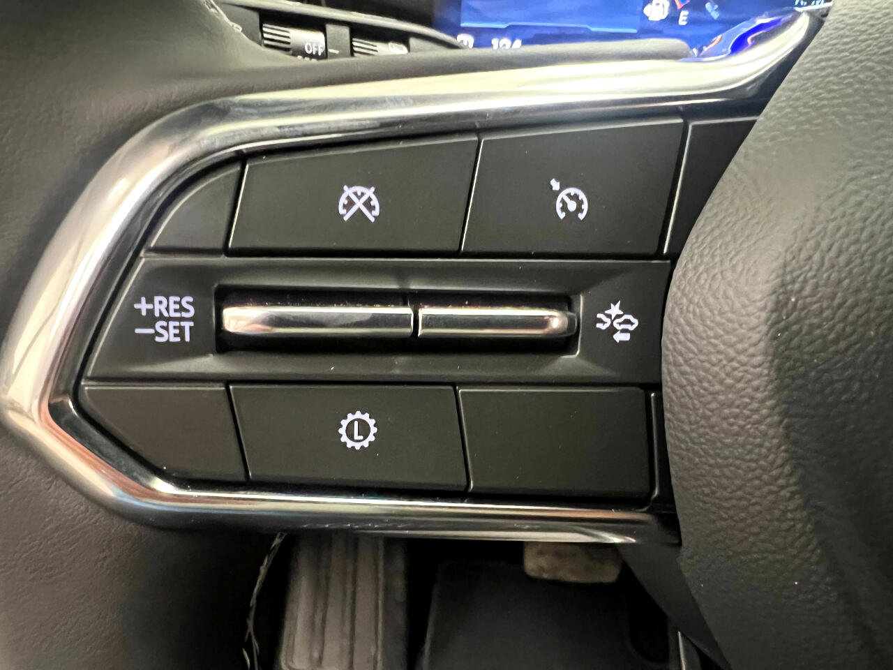 New 2025 Chevrolet Traverse LT image 27