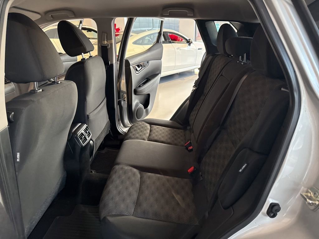 Used 2022 Nissan Rogue Sport SV image 27