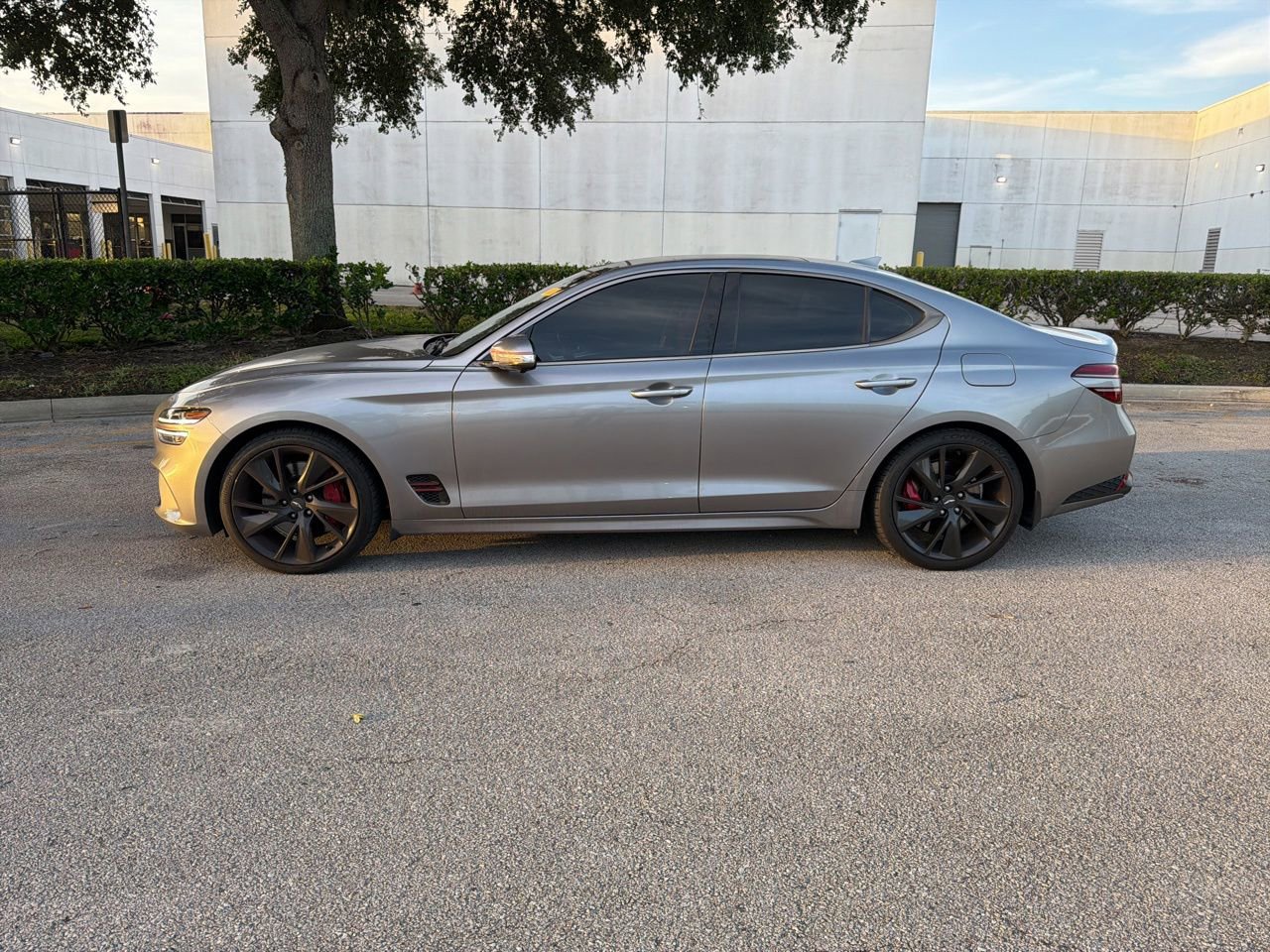 Used 2023 Genesis G70 3.3T w/ Sport Prestige Package RWD image 2