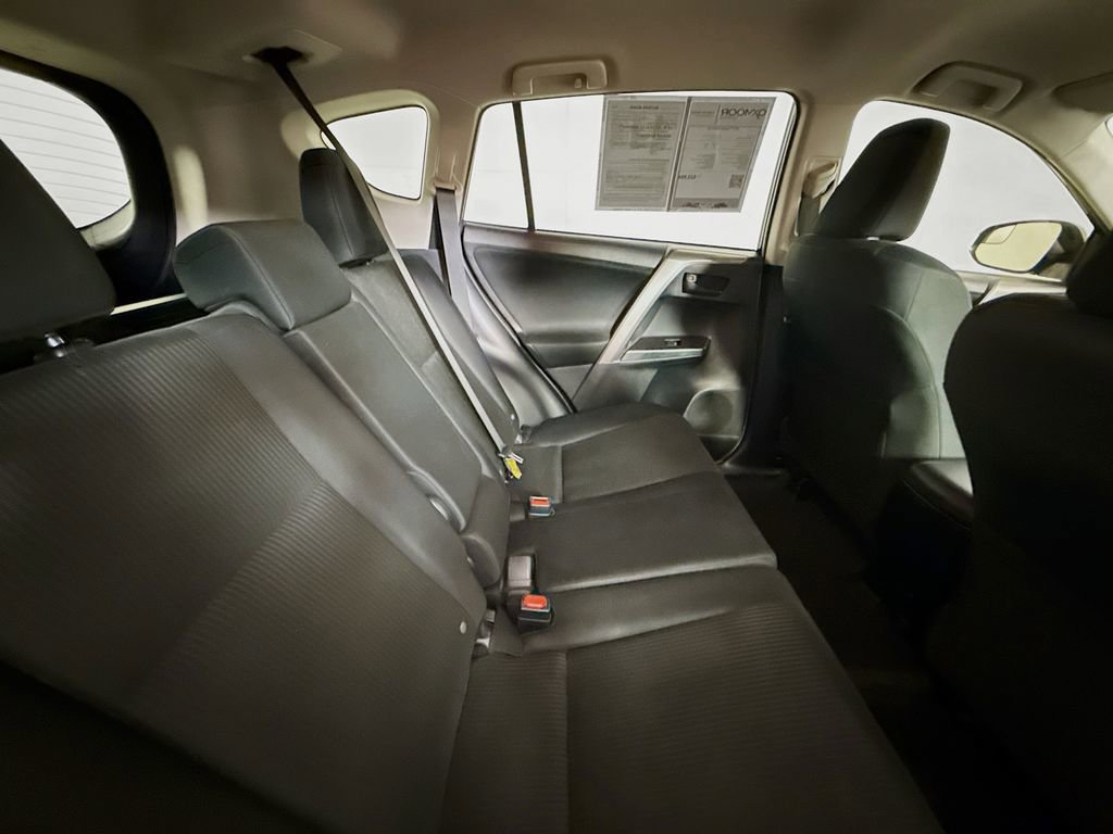 Used 2017 Toyota RAV4 LE FWD image 23