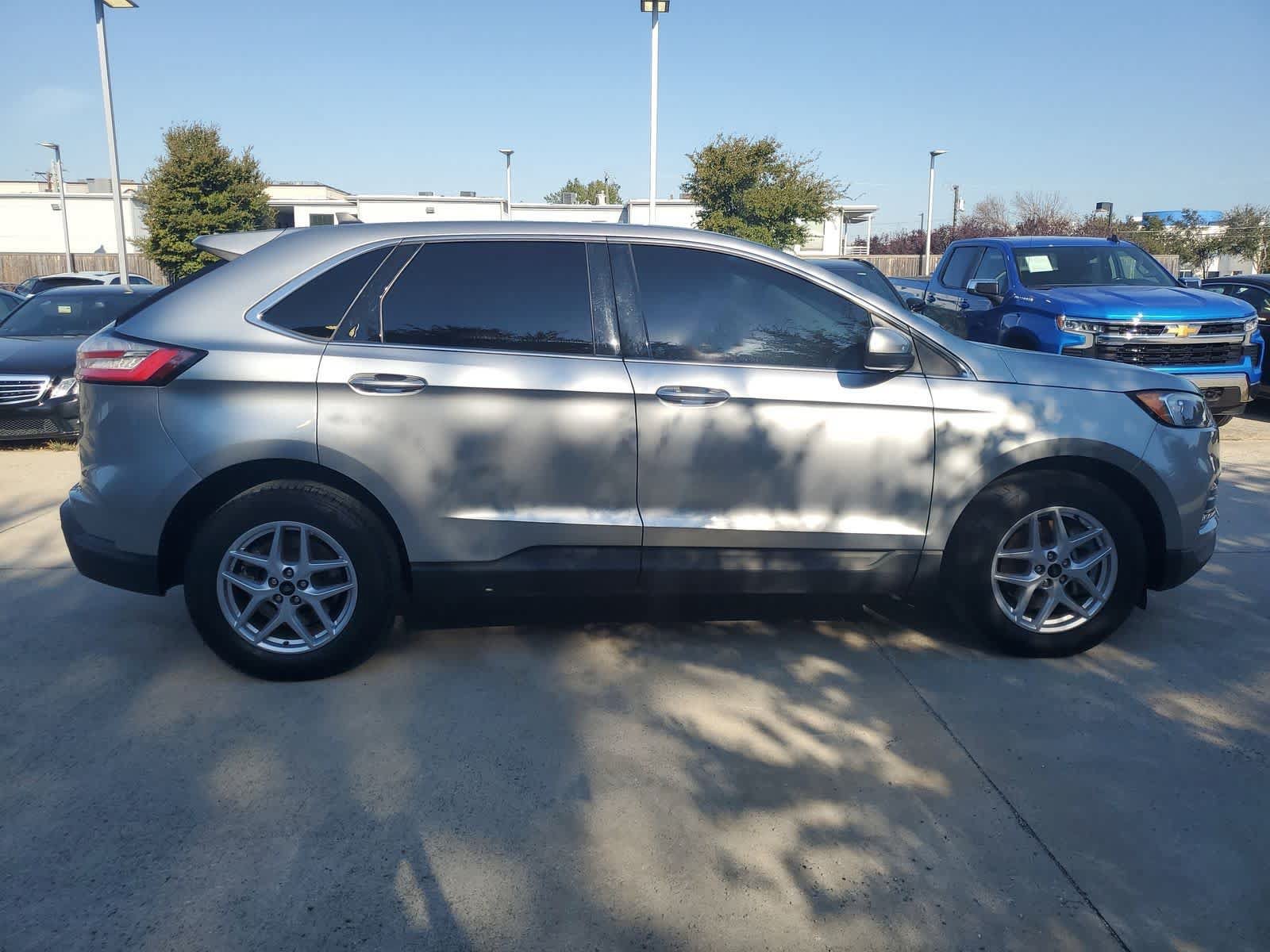 Used 2023 Ford Edge SEL AWD/4WD image 7