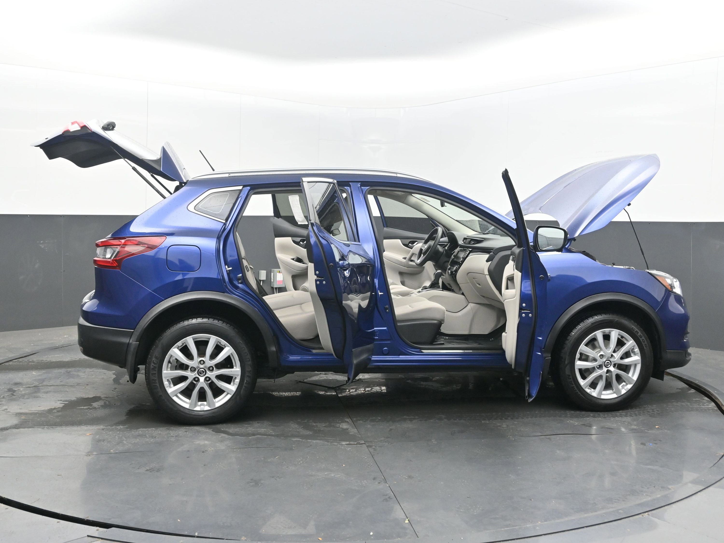Used 2020 Nissan Rogue Sport SV FWD image 45