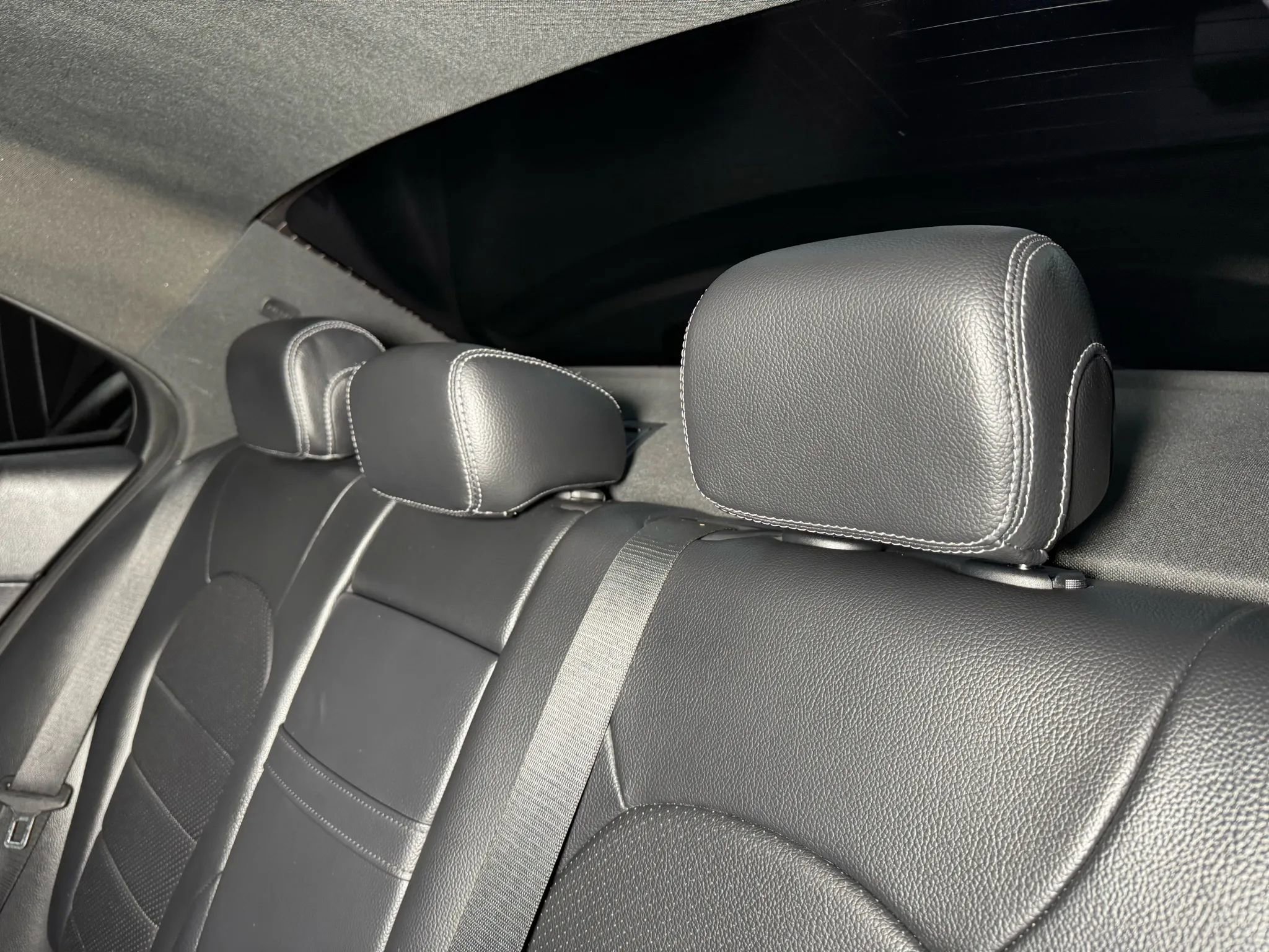 Used 2018 Mercedes-Benz C 300 Sedan image 17