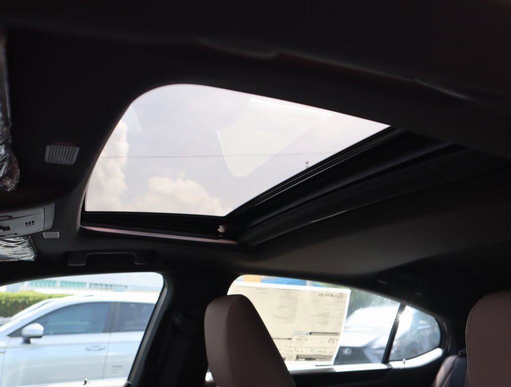 Used 2025 Lexus ES 350 w/ Premium Package image 12