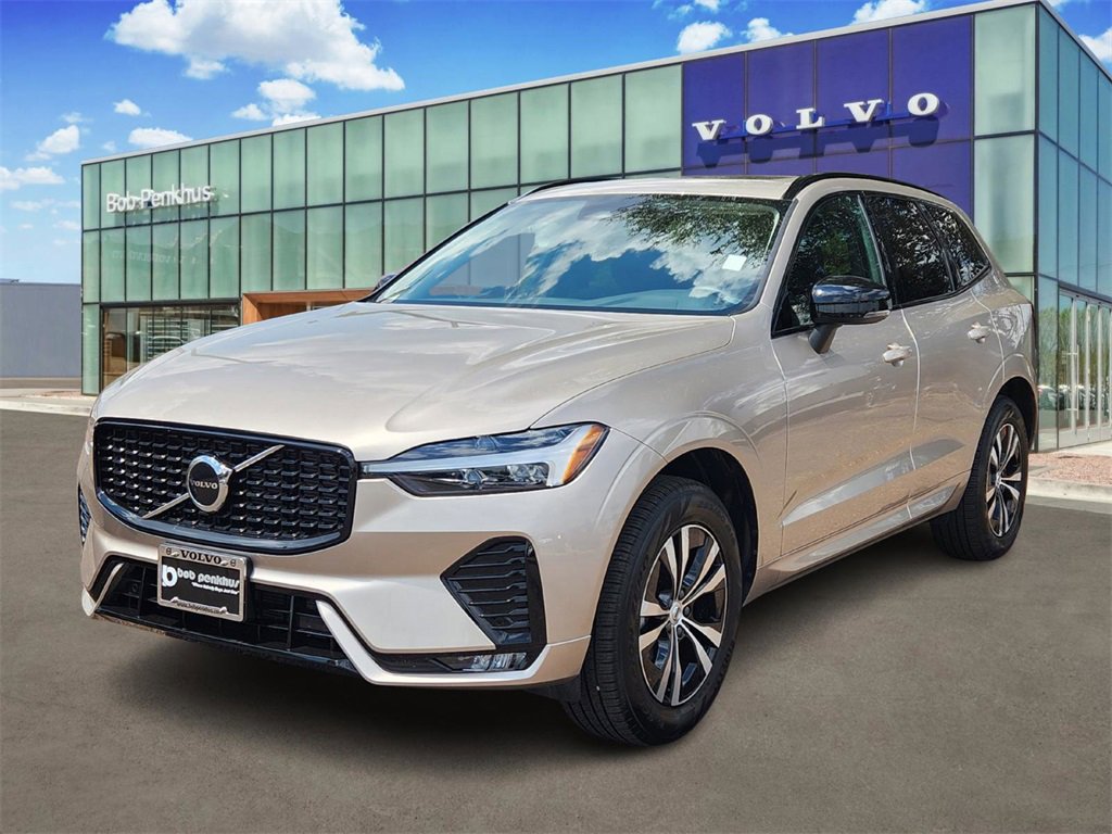 Used 2025 Volvo XC60 B5 Core image 26