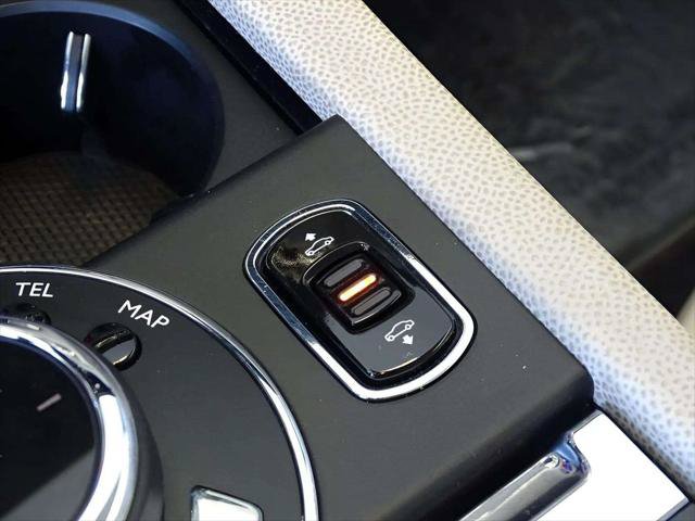 Certified 2014 Rolls-Royce Wraith RWD image 16