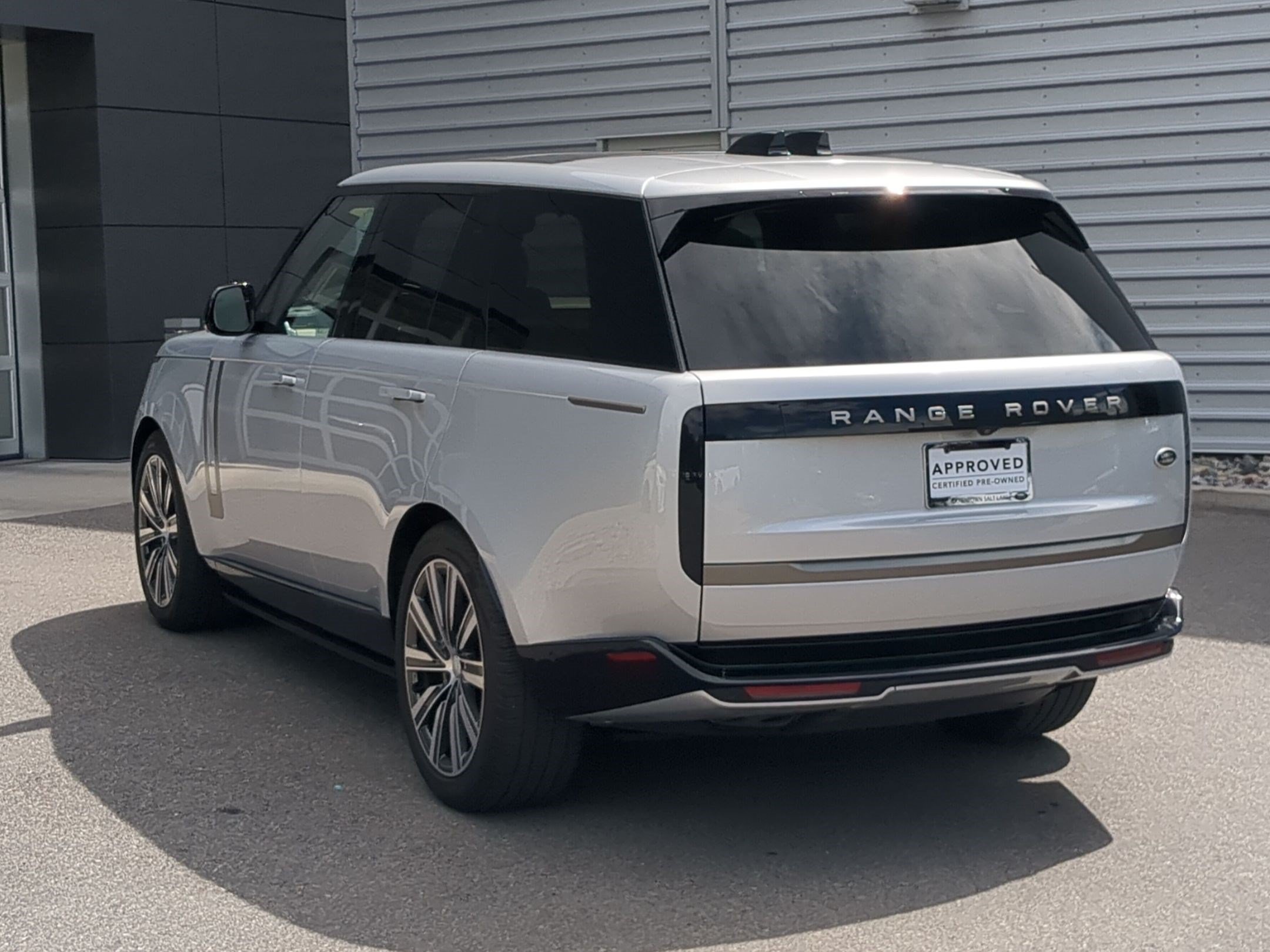Used 2023 Land Rover Range Rover SE AWD/4WD image 10