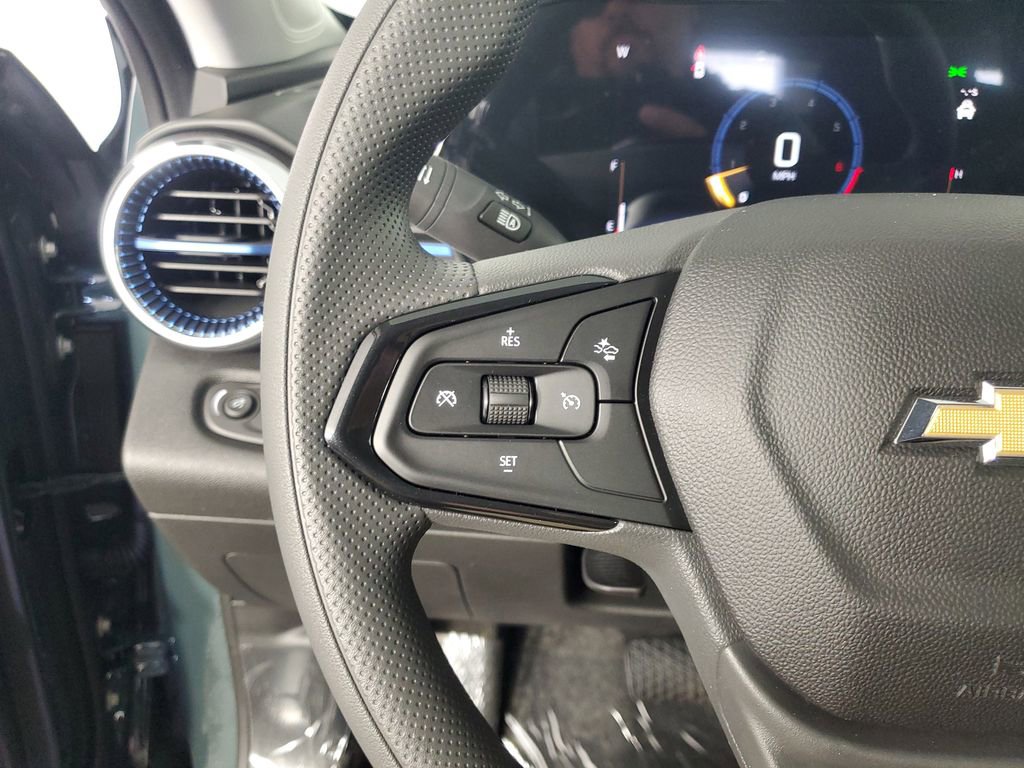 New 2026 Chevrolet Trax LT image 25