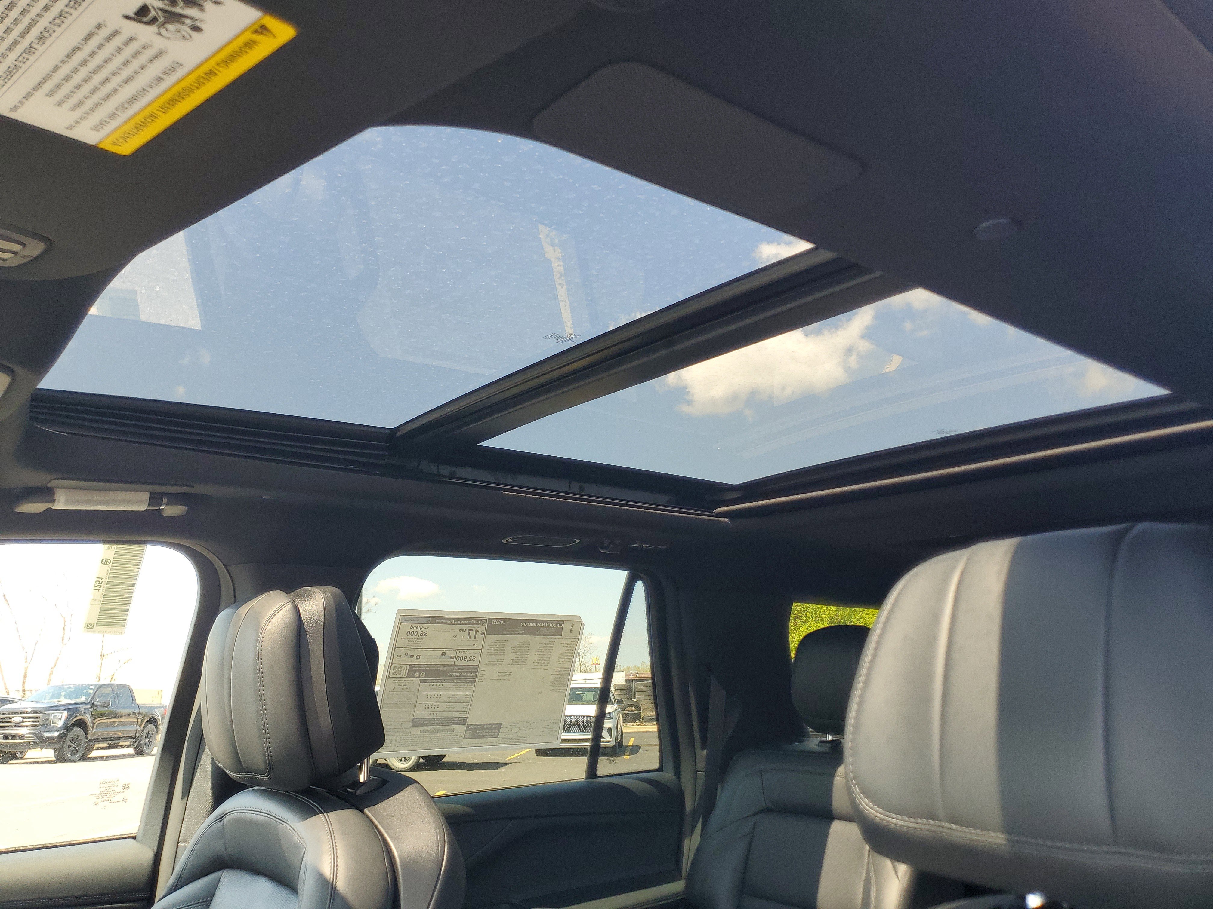 New 2026 Lincoln Navigator L Reserve AWD/4WD image 10