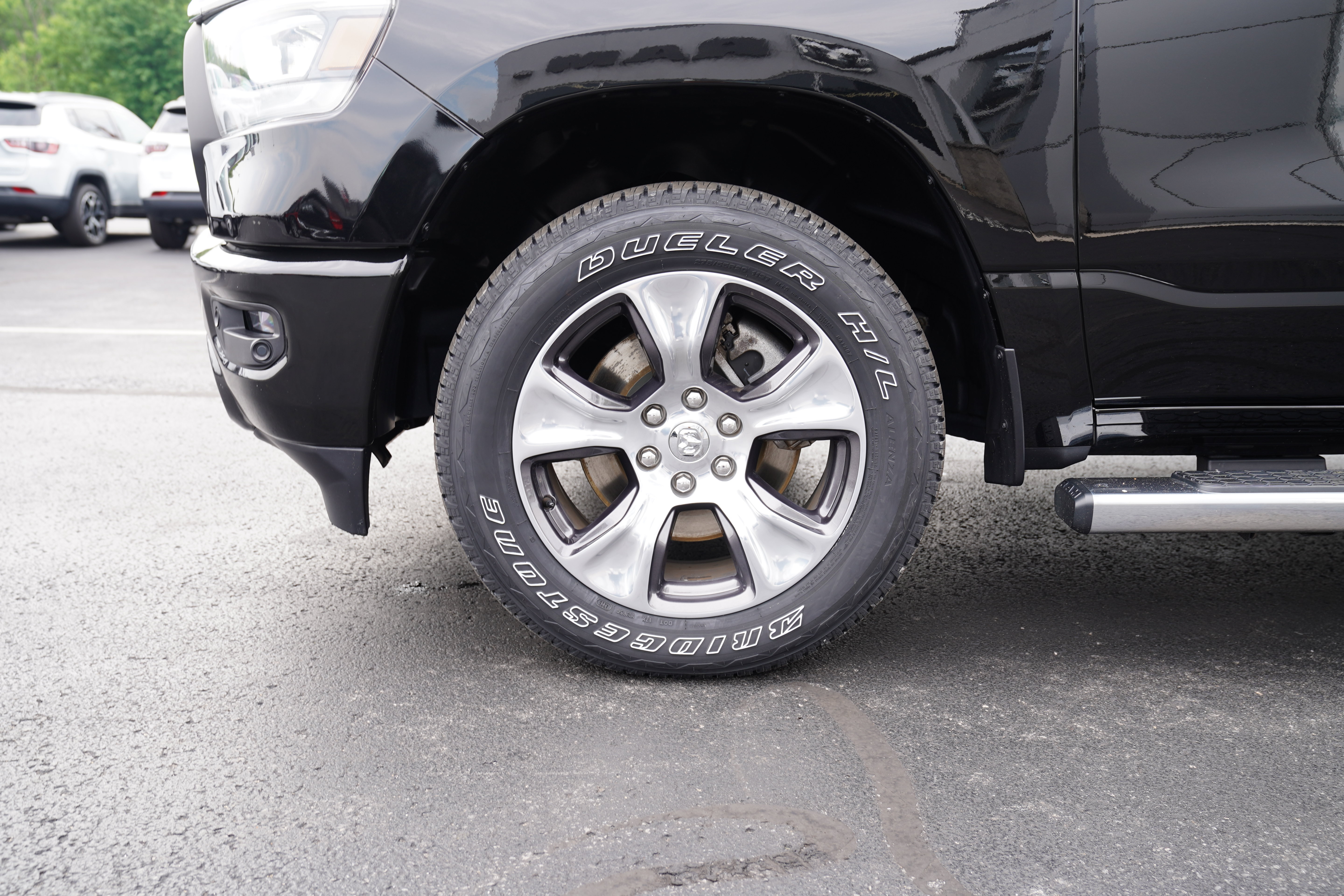 Used 2023 RAM 1500 Laramie AWD/4WD image 15