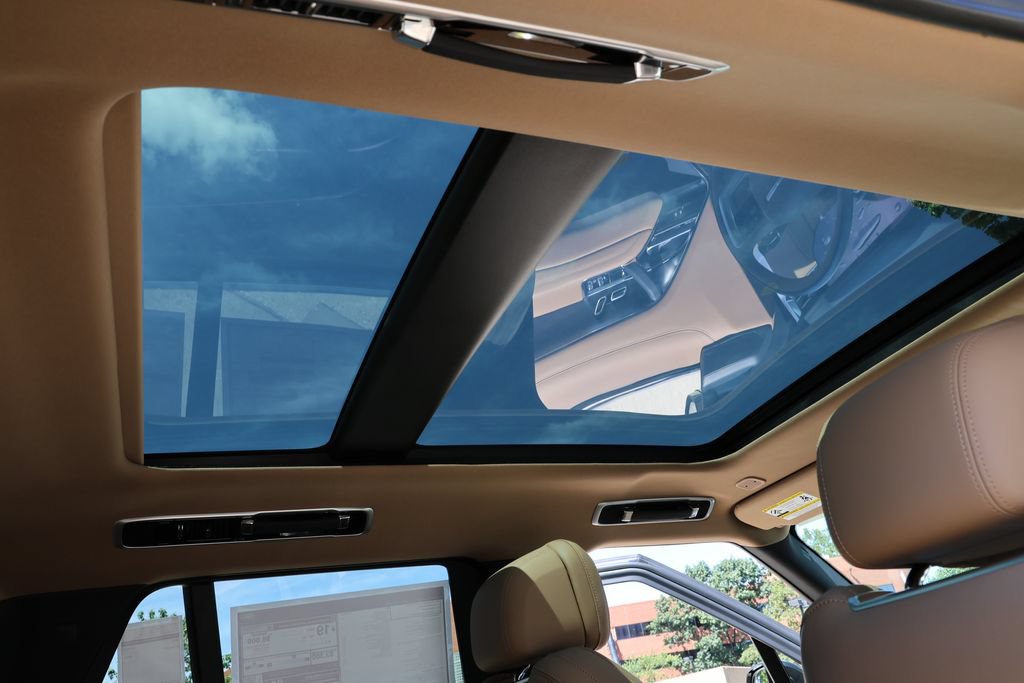 New 2026 Land Rover Range Rover SE AWD/4WD image 9