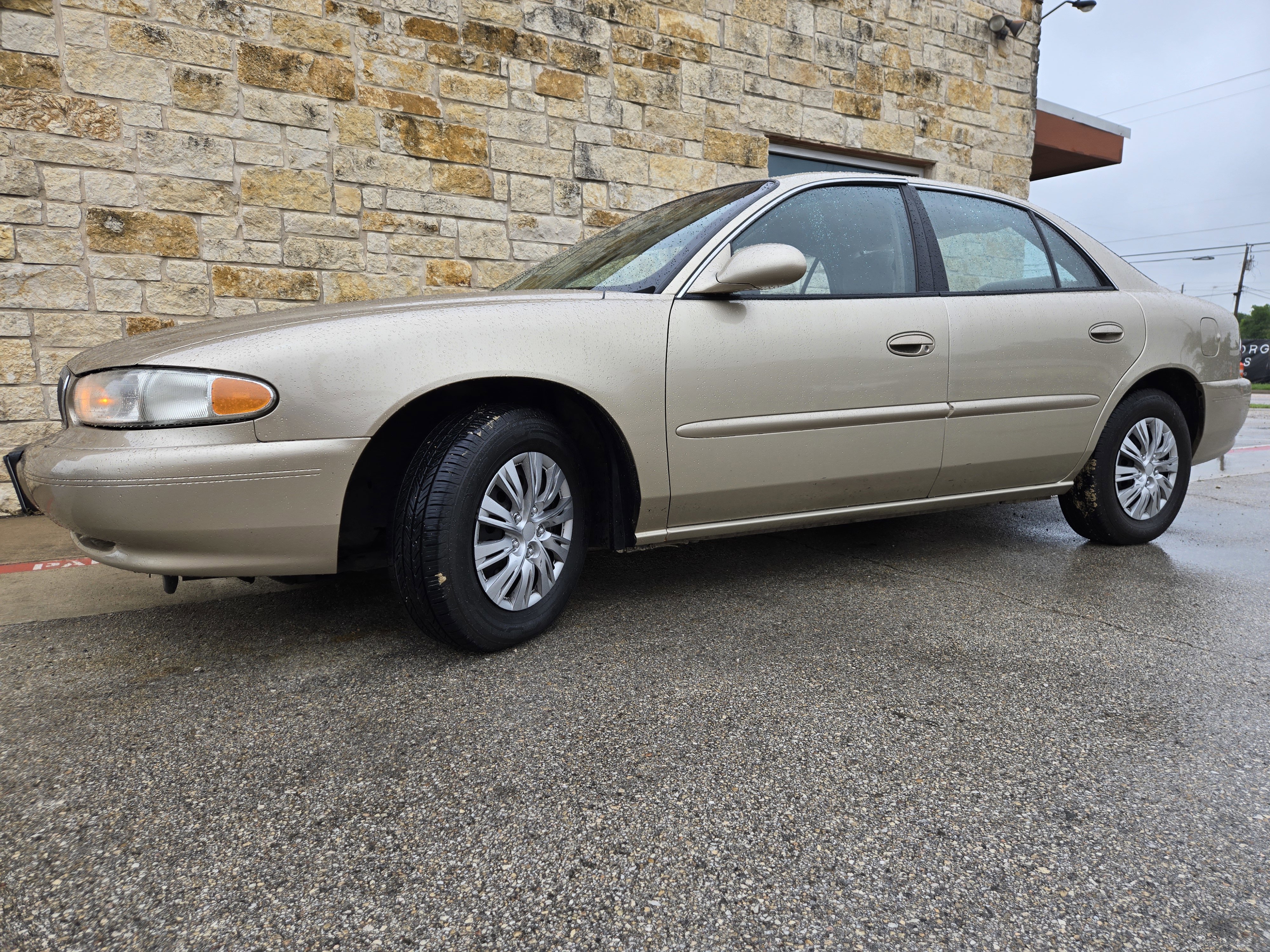 Used 2004 Buick Century Custom FWD image 2