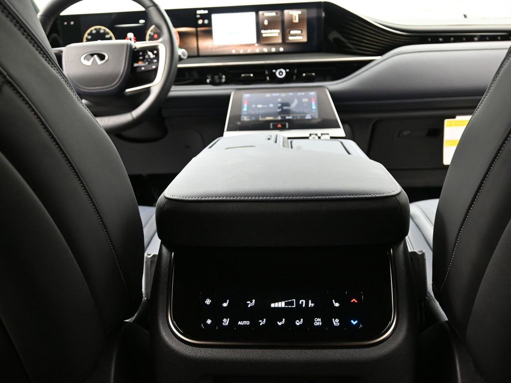 Used 2026 INFINITI QX80 4WD w/ Sport Exterior Package image 14