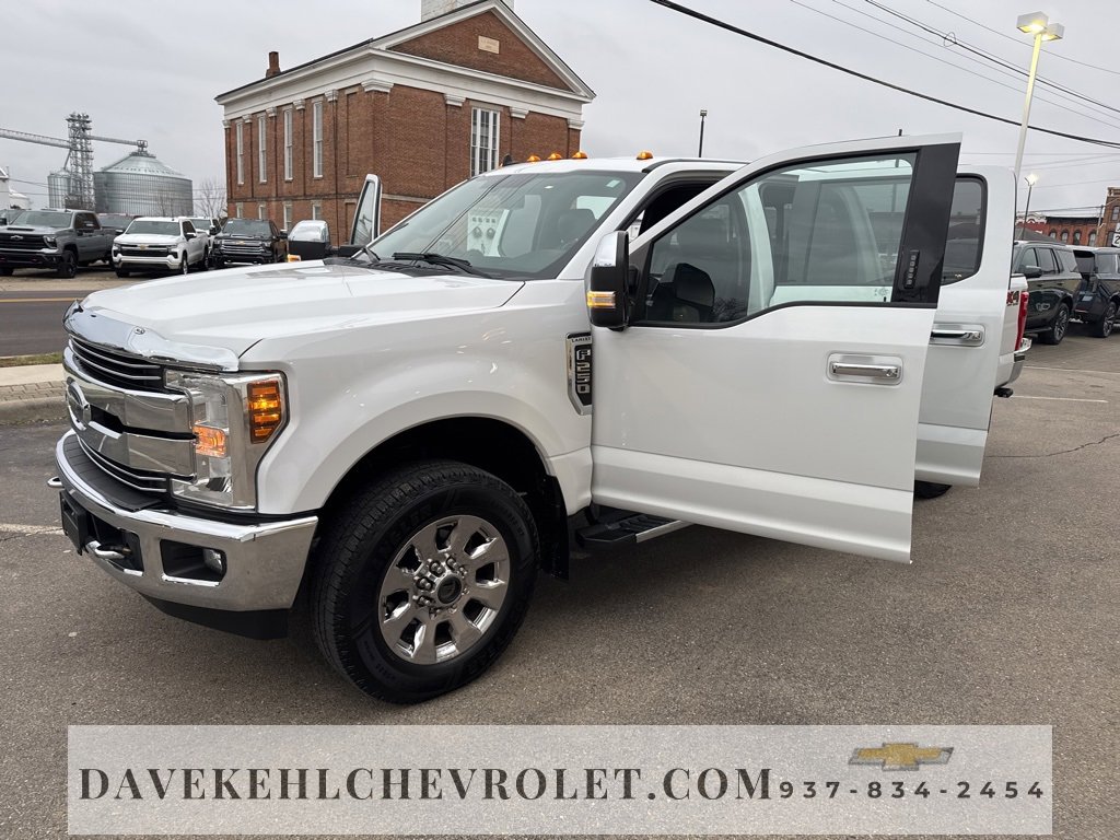 Used 2019 Ford F250 Lariat w/ Chrome Package image 28