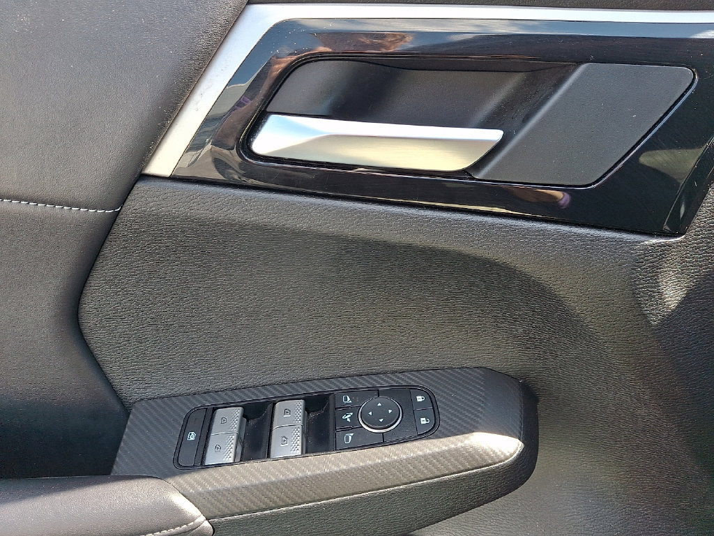 Used 2025 Mitsubishi Outlander SE FWD image 16