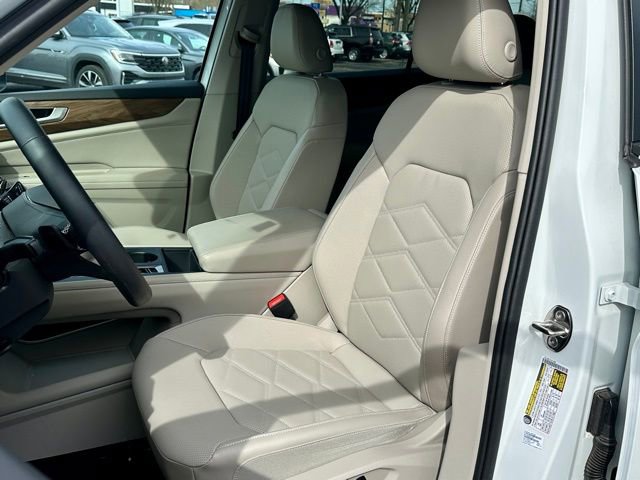 Used 2024 Volkswagen Atlas SE image 13