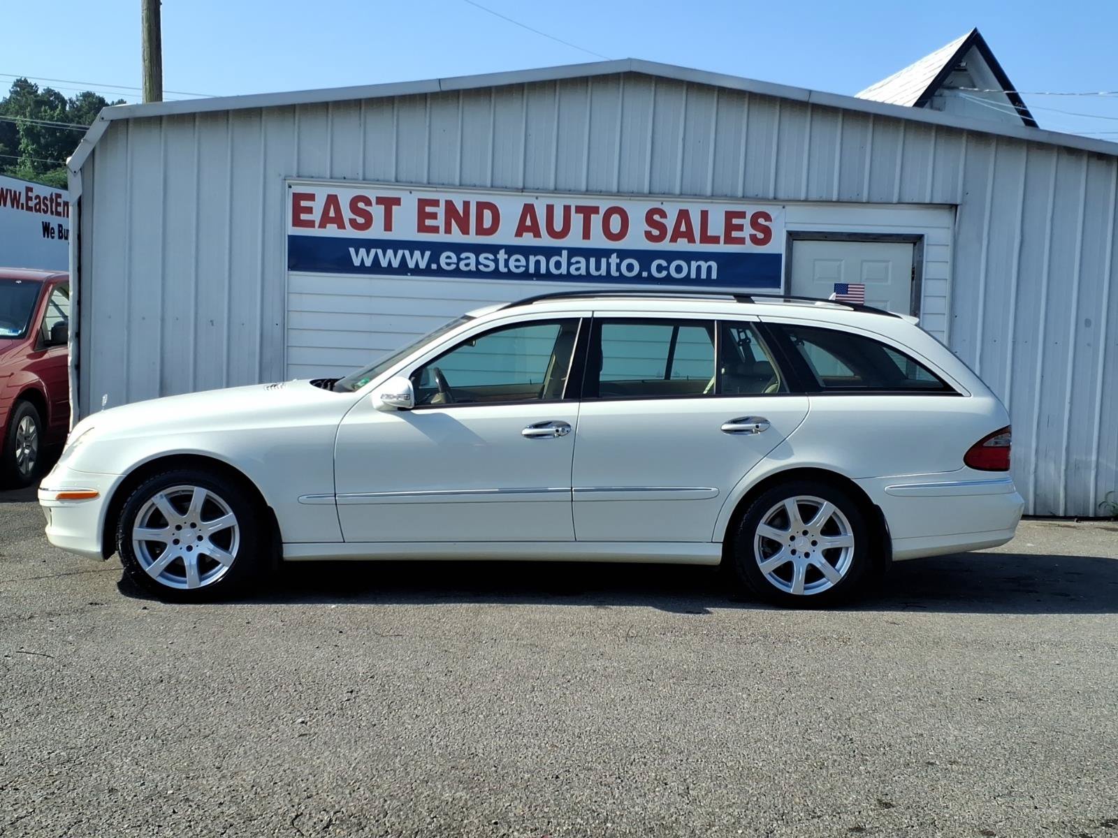 Used 2008 Mercedes-Benz E 350 4MATIC Wagon image 2