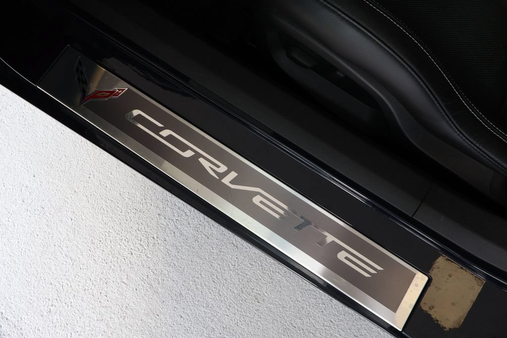 Used 2014 Chevrolet Corvette Stingray Coupe RWD image 17