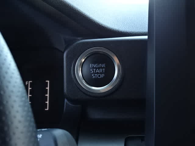 Certified 2025 Toyota 4Runner SR5 RWD image 30