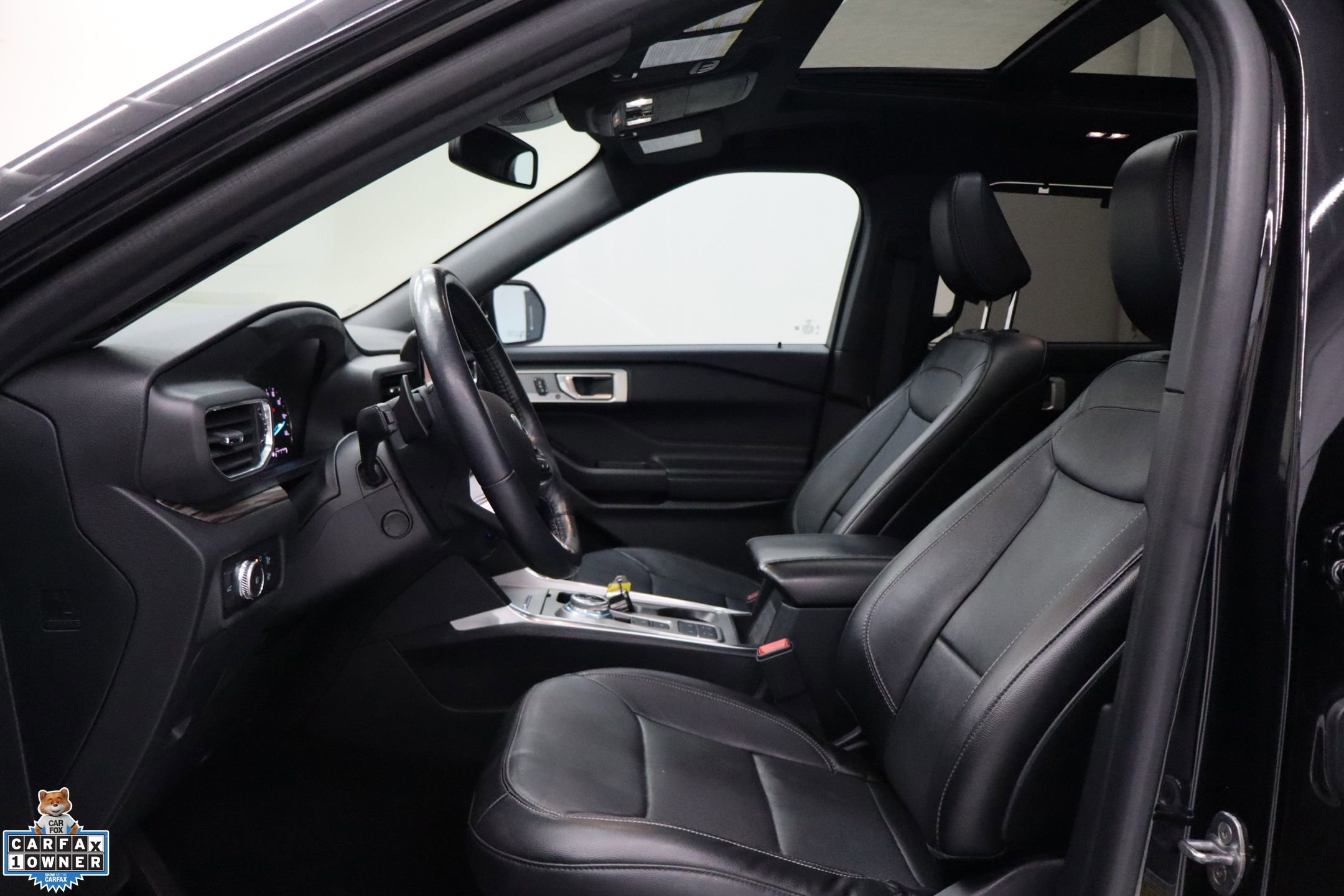 Used 2020 Ford Explorer Limited w/ Class III Trailer Tow Package image 14