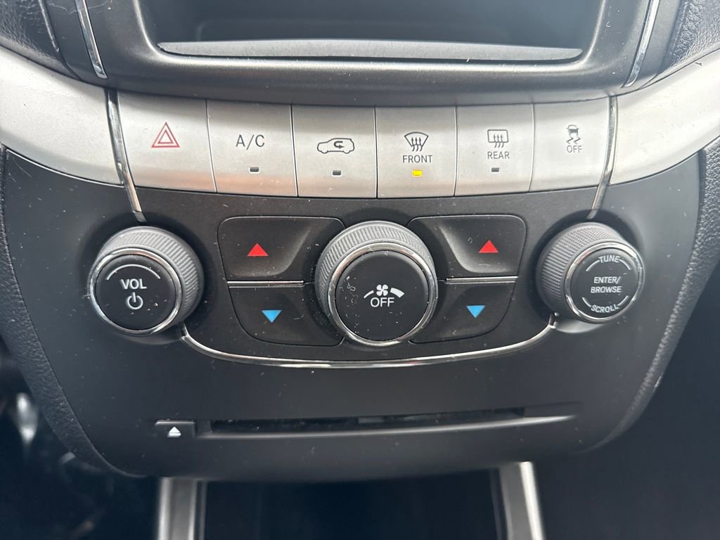 Used 2019 Dodge Journey SE w/ Blacktop Package image 22