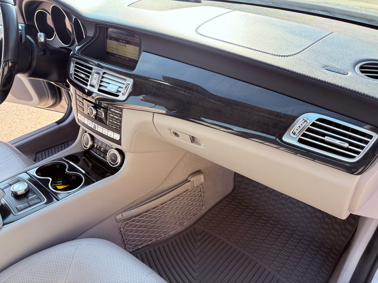 Used 2012 Mercedes-Benz CLS 550 image 30