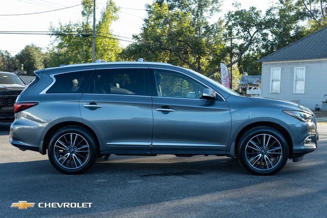 Used 2020 INFINITI QX60 Signature Edition w/ Cargo Package Essential image 4