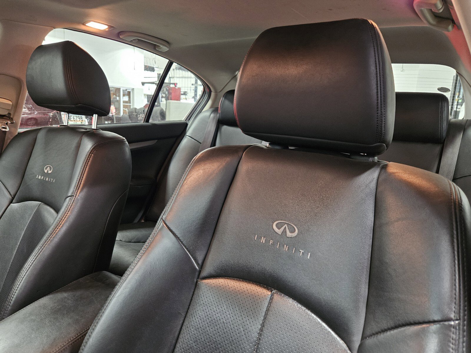 Used 2013 INFINITI G37 x w/ Premium Pkg image 19