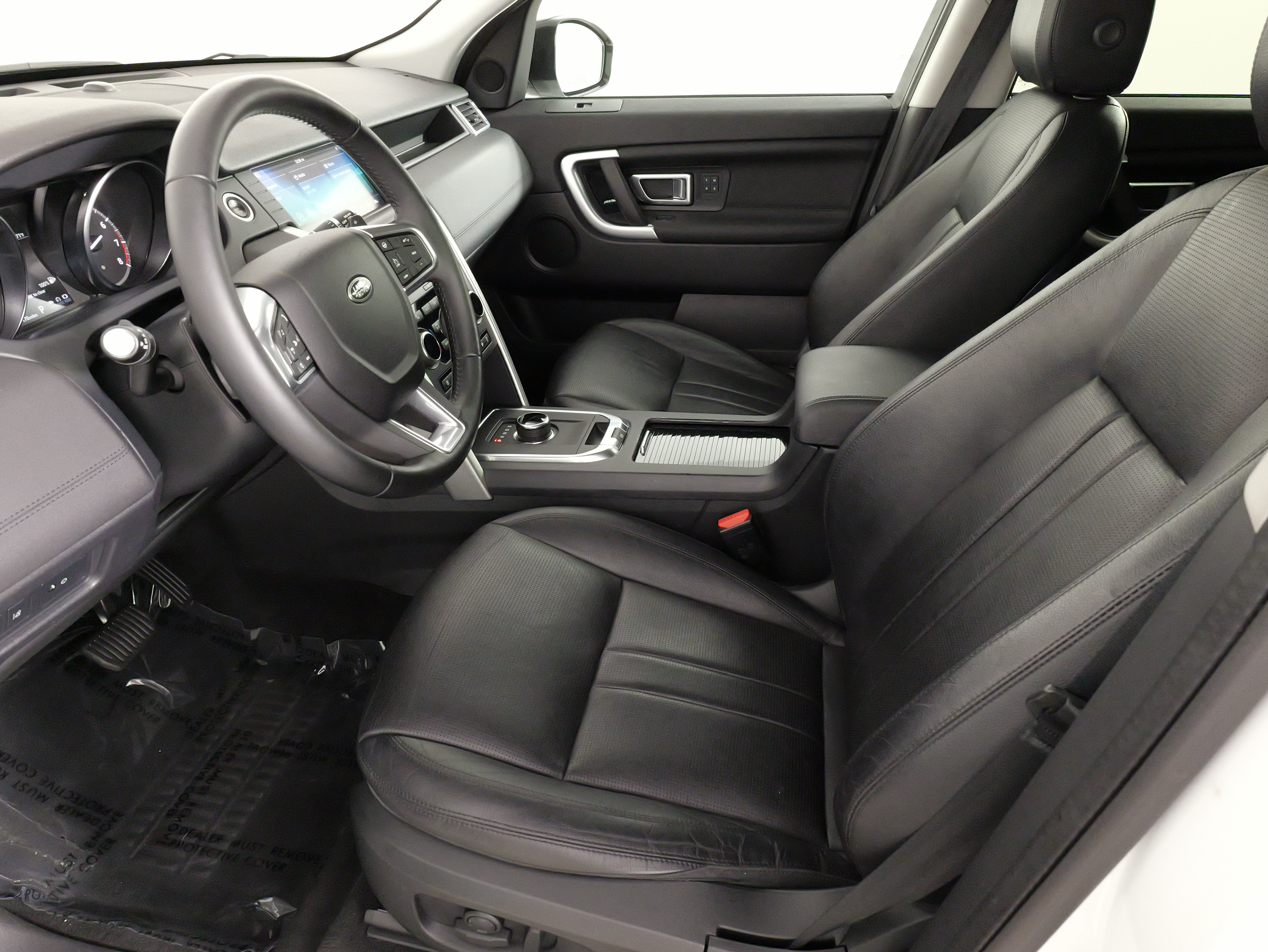 Used 2018 Land Rover Discovery Sport HSE AWD/4WD image 28